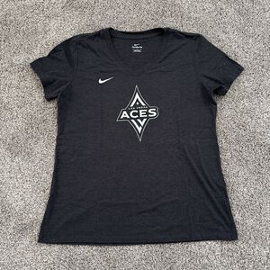 The Nike Tee Las Vegas Aces WNBA Gray V-Neck T-Shirt Women’s Size Large